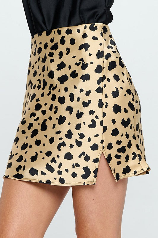 Leopard Print Satin Mini Skirt with Slit Modasus