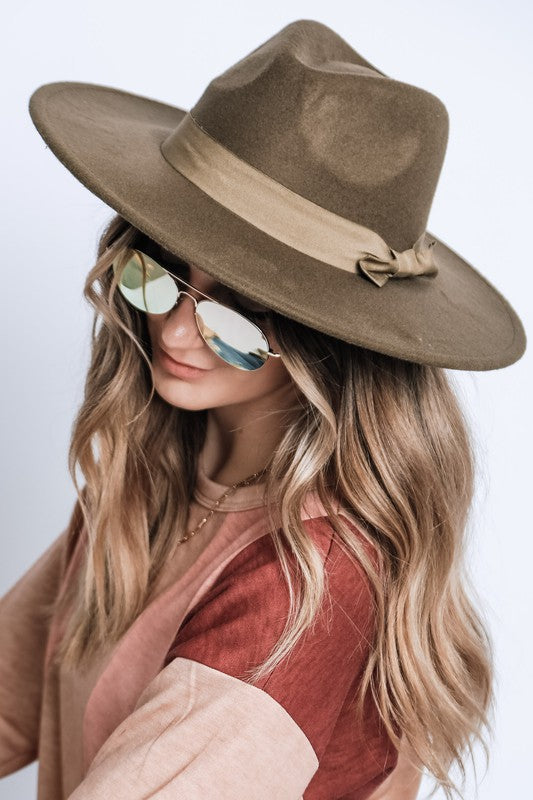 Phoenix Wide Brim Ribbon Fedora Hat